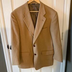 Vintage Evan Picone 100% Camel Hair, Tan Blazer w/ leather wrapped buttons, 42R